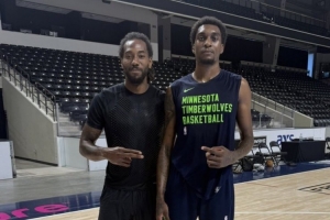 星空体育中国-切磋技艺自媒体晒今日莱昂纳德和麦丹训练照