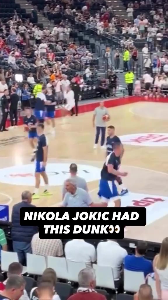 下赛季你参加扣篮大赛？约基奇赛前热身飞起来大秀拉杆反扣😯