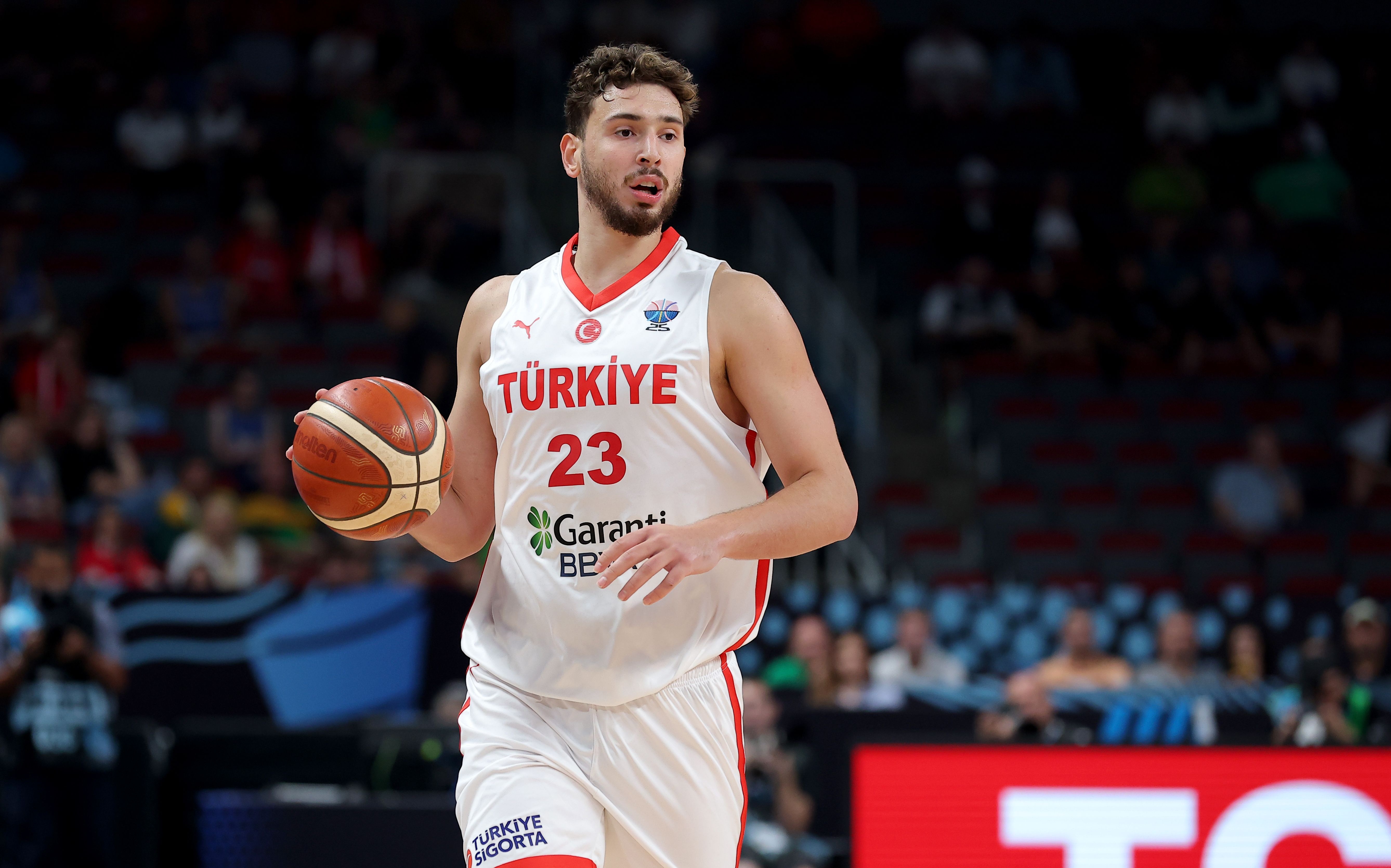 鲁迪盛赞申京：表现惊艳如高大型控卫，球商出众尽在预料之中